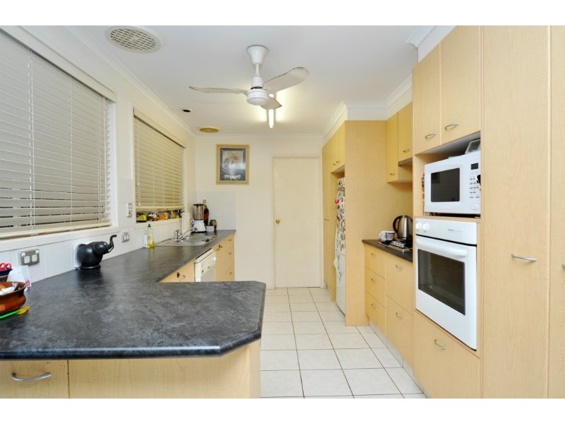 6 Okinya Street, Biggera Waters QLD 4216