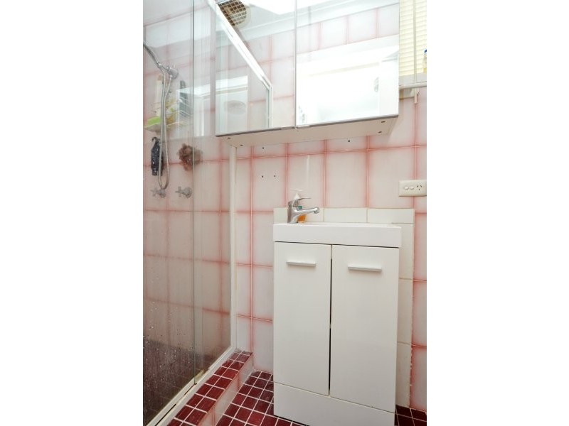 6 Okinya Street, Biggera Waters QLD 4216