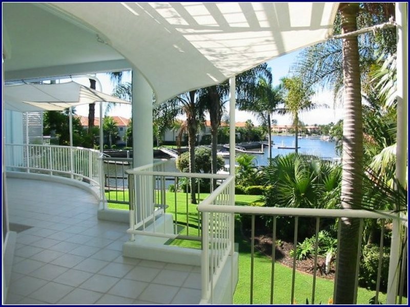 10/75 Morala Avenue, Runaway Bay QLD 4216