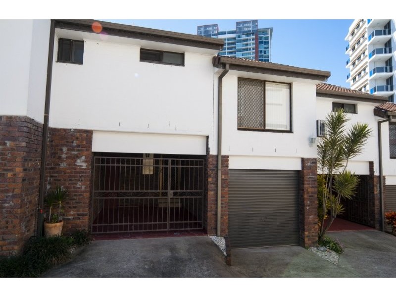 7/51 Bauer Street, Southport QLD 4215