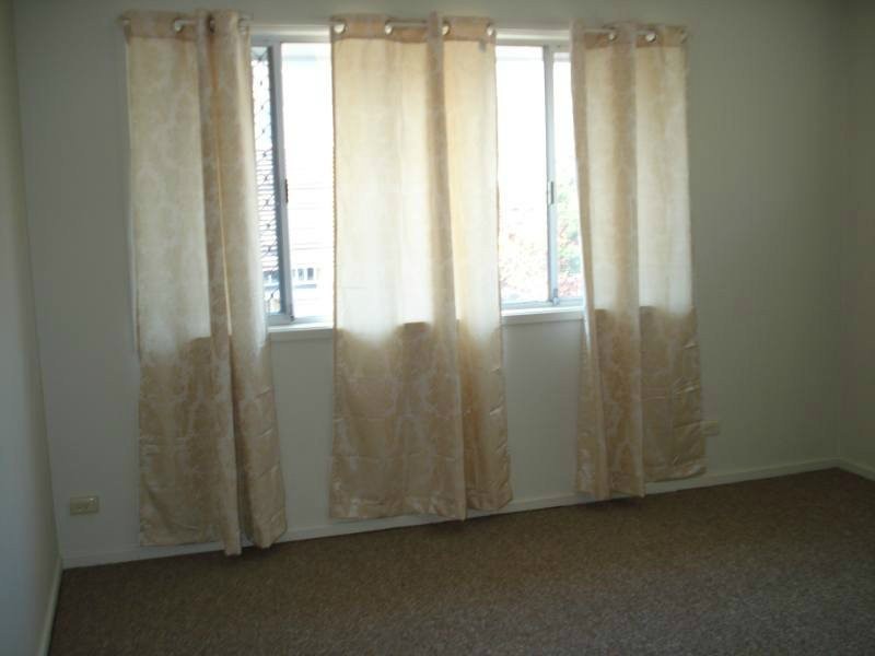 2/4 Vernia Place, Biggera Waters QLD 4216