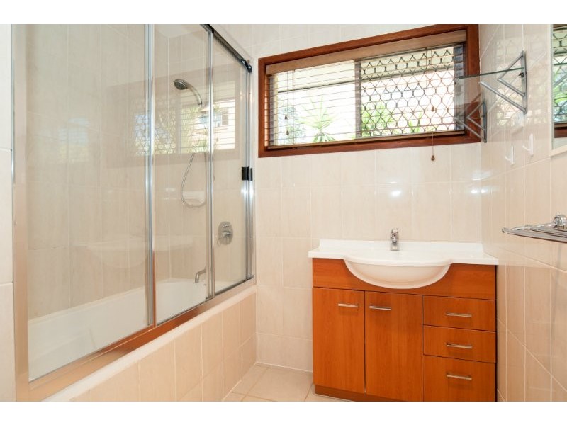 8 Amaroo Street, Biggera Waters QLD 4216