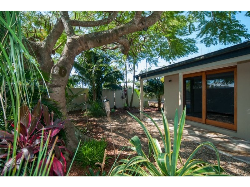 8 Amaroo Street, Biggera Waters QLD 4216