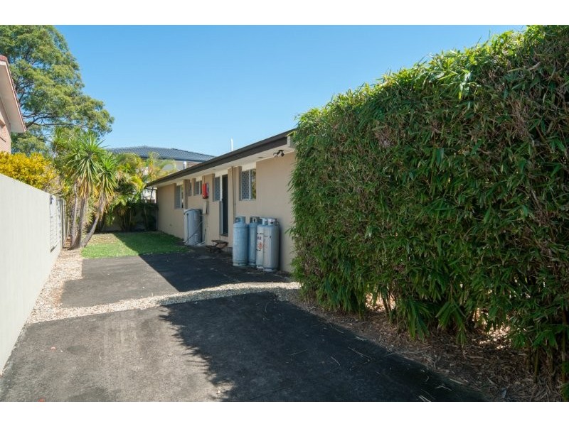 8 Amaroo Street, Biggera Waters QLD 4216