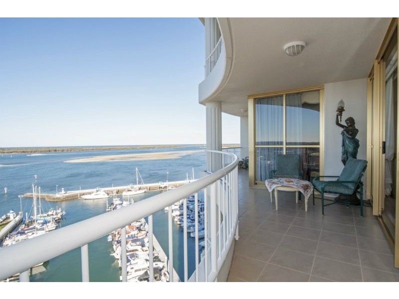 21/19 Oatland Esplanade, Runaway Bay QLD 4216