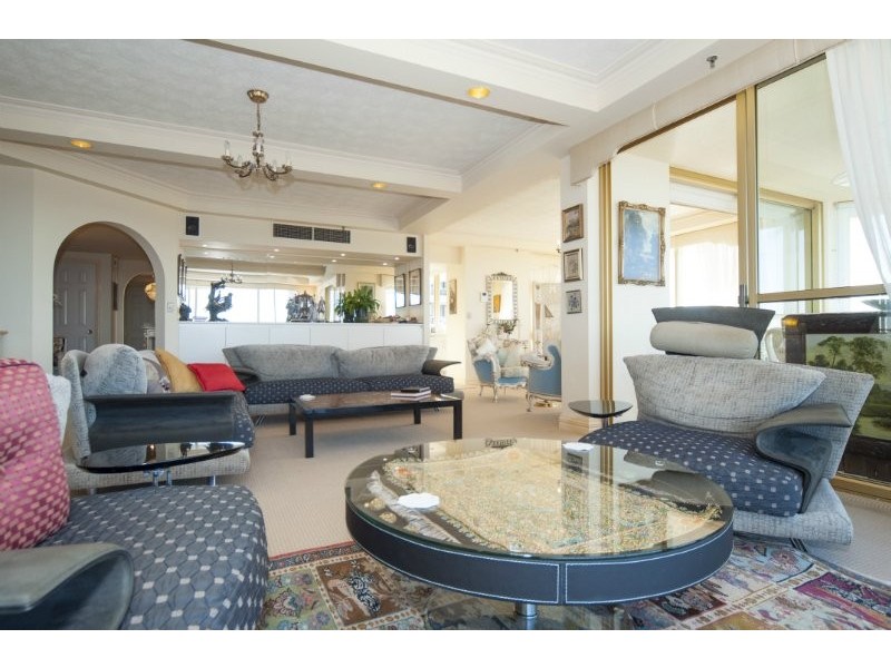 21/19 Oatland Esplanade, Runaway Bay QLD 4216