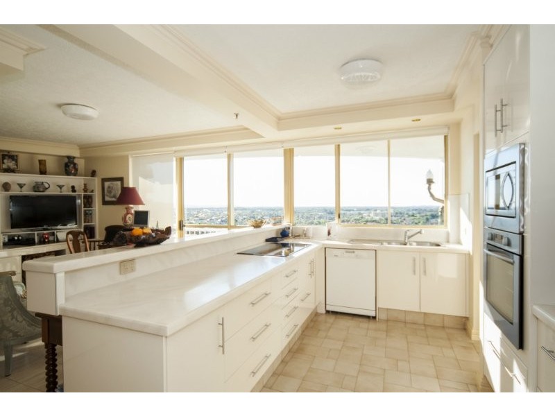 21/19 Oatland Esplanade, Runaway Bay QLD 4216