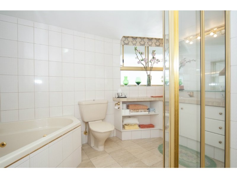 21/19 Oatland Esplanade, Runaway Bay QLD 4216