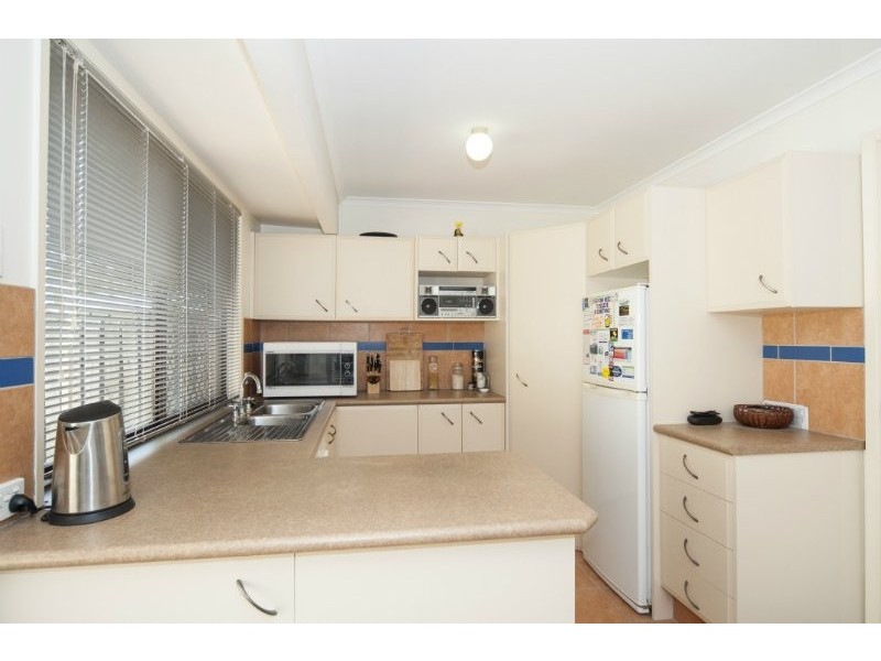 1/16 Callistemon Court, Arundel QLD 4214