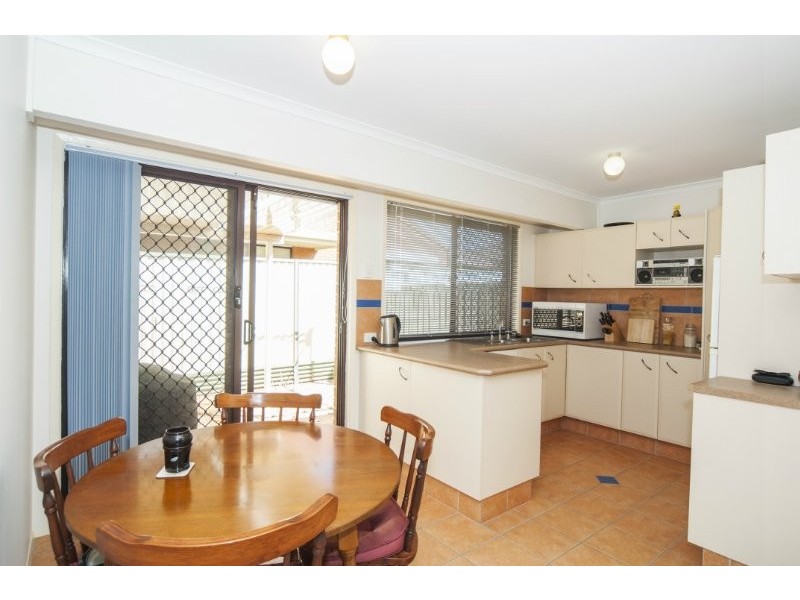 1/16 Callistemon Court, Arundel QLD 4214