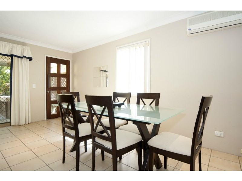 18/469 Pine Ridge Road, Runaway Bay QLD 4216