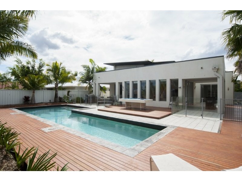 154 Lae Drive, Coombabah QLD 4216