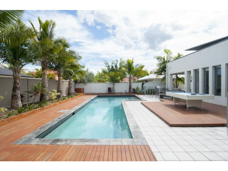 154 Lae Drive, Coombabah QLD 4216