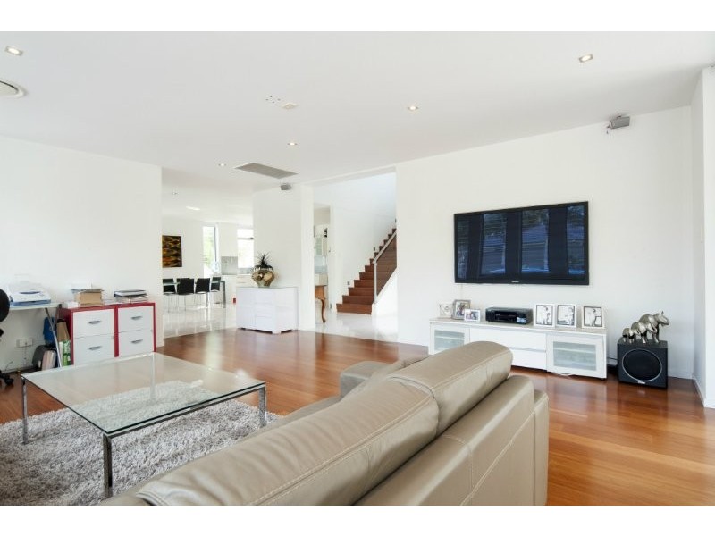 154 Lae Drive, Coombabah QLD 4216