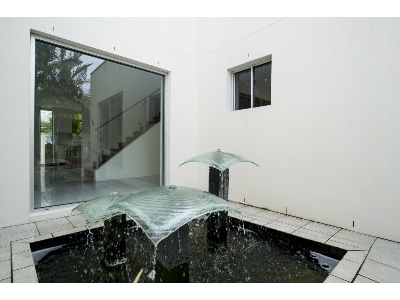 154 Lae Drive, Coombabah QLD 4216