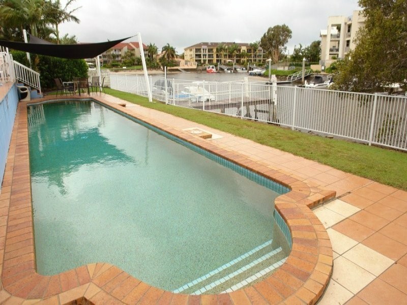 3/75 Bayview Street, Runaway Bay QLD 4216