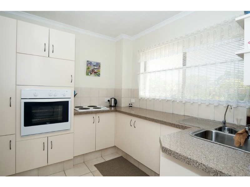 2/8 Oleander Avenue, Biggera Waters QLD 4216