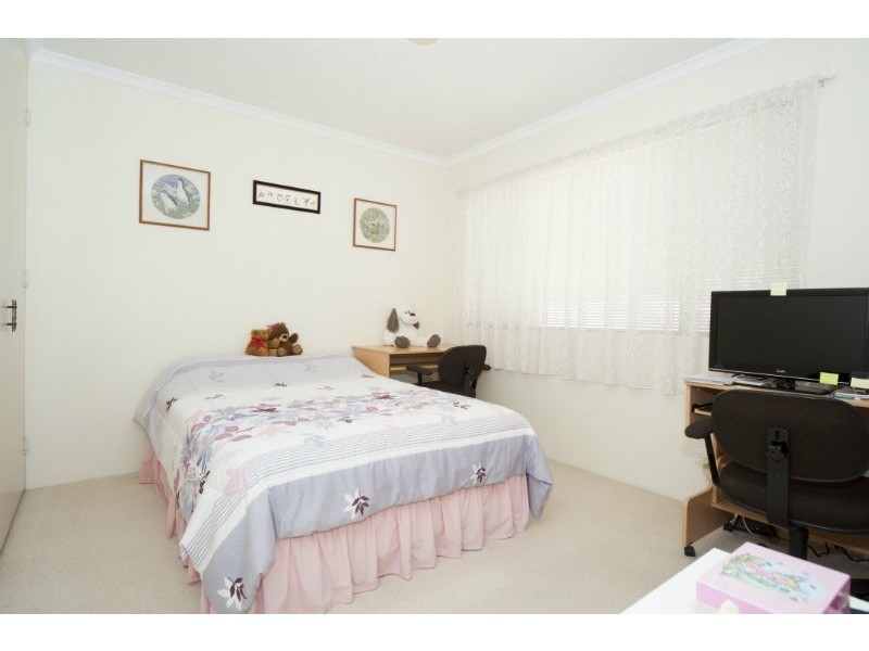 2/8 Oleander Avenue, Biggera Waters QLD 4216