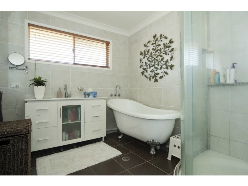 2/1 Sandra Court, Coombabah QLD 4216