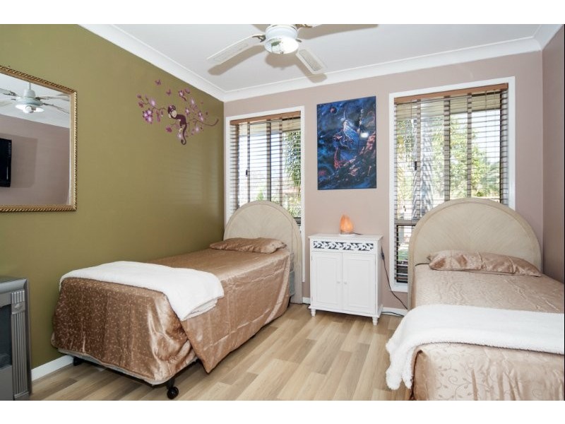 2/1 Sandra Court, Coombabah QLD 4216