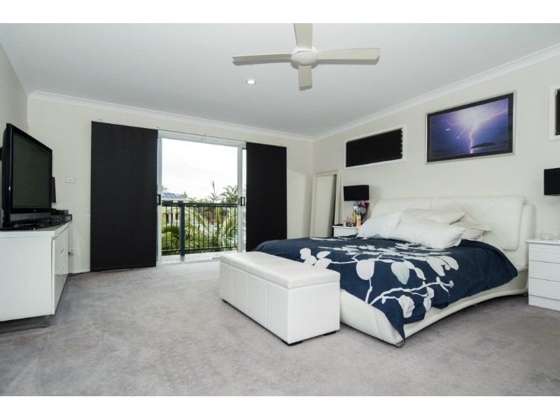 6 Karema Crescent, Runaway Bay QLD 4216