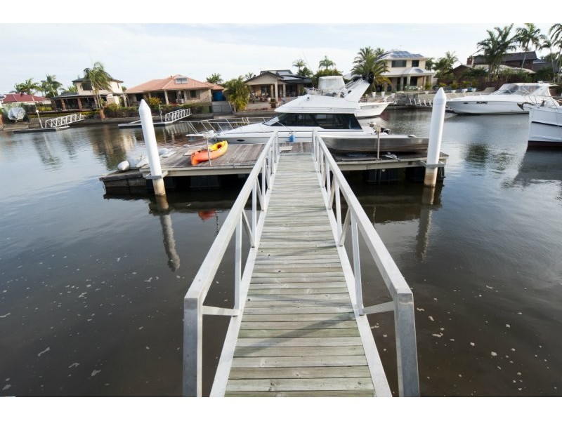 6 Karema Crescent, Runaway Bay QLD 4216