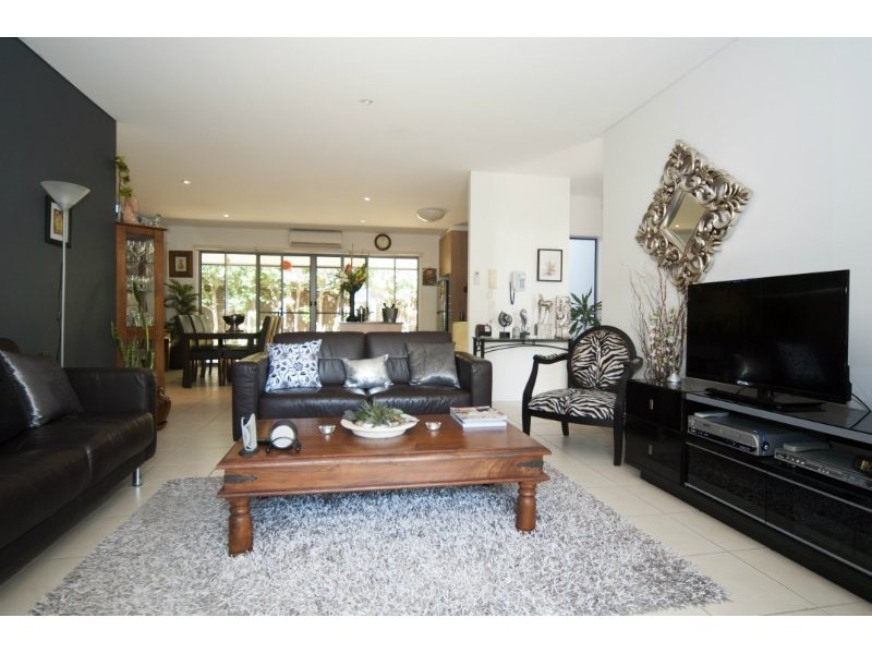 7/181 Lae Drive, Coombabah QLD 4216