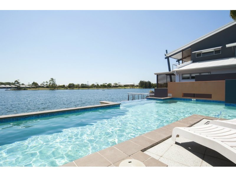 7/181 Lae Drive, Coombabah QLD 4216