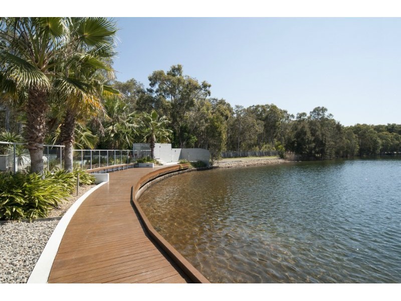 7/181 Lae Drive, Coombabah QLD 4216