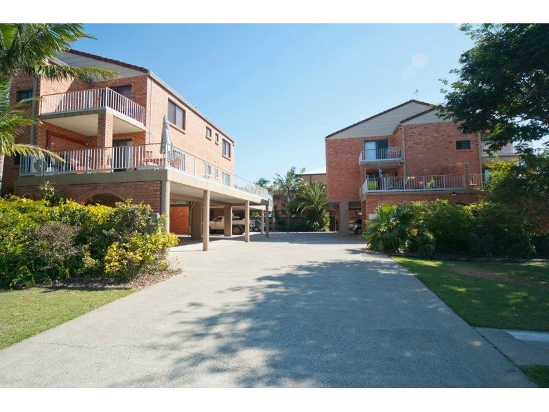 13/16 Madang Crescent, Runaway Bay QLD 4216