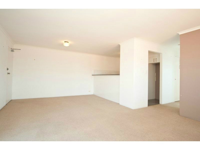 13/16 Madang Crescent, Runaway Bay QLD 4216
