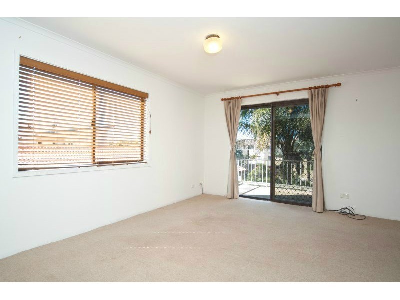 13/16 Madang Crescent, Runaway Bay QLD 4216