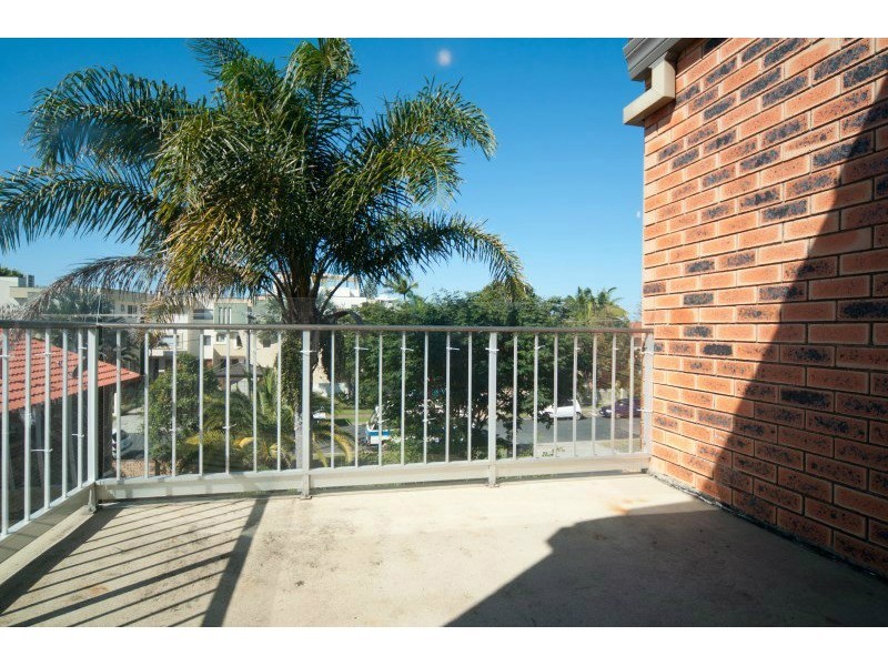13/16 Madang Crescent, Runaway Bay QLD 4216