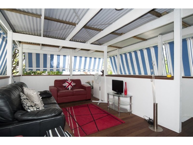 49 Ashbourne Terrace, Biggera Waters QLD 4216