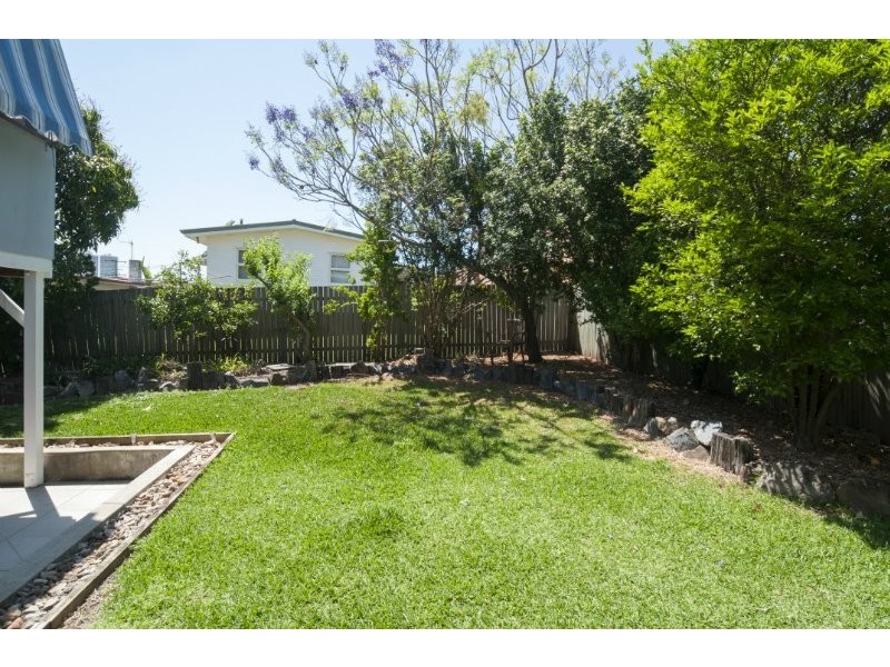 49 Ashbourne Terrace, Biggera Waters QLD 4216