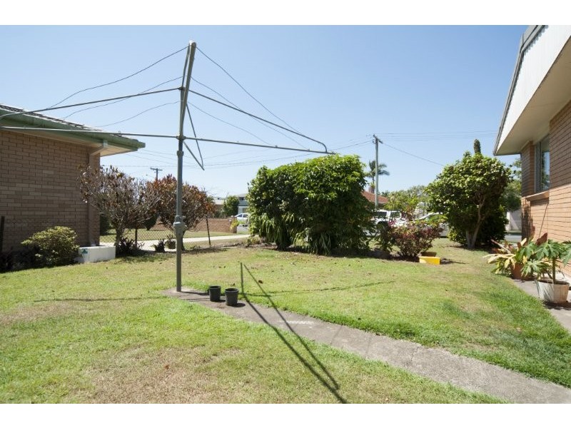 2 Helena Street, Biggera Waters QLD 4216