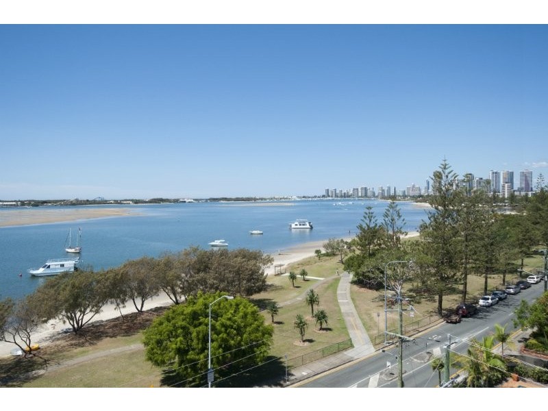 27/242 Marine Parade, Labrador QLD 4215
