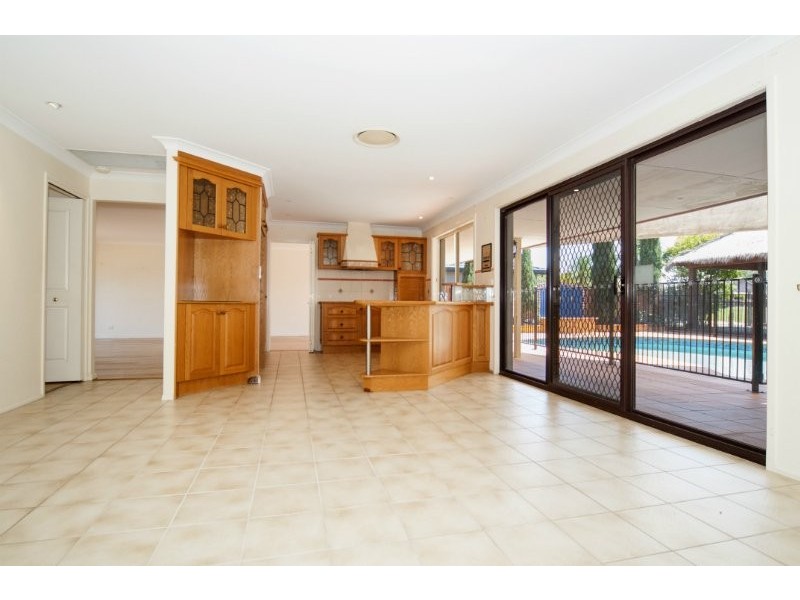 32 Port Drive, Mermaid Waters QLD 4218