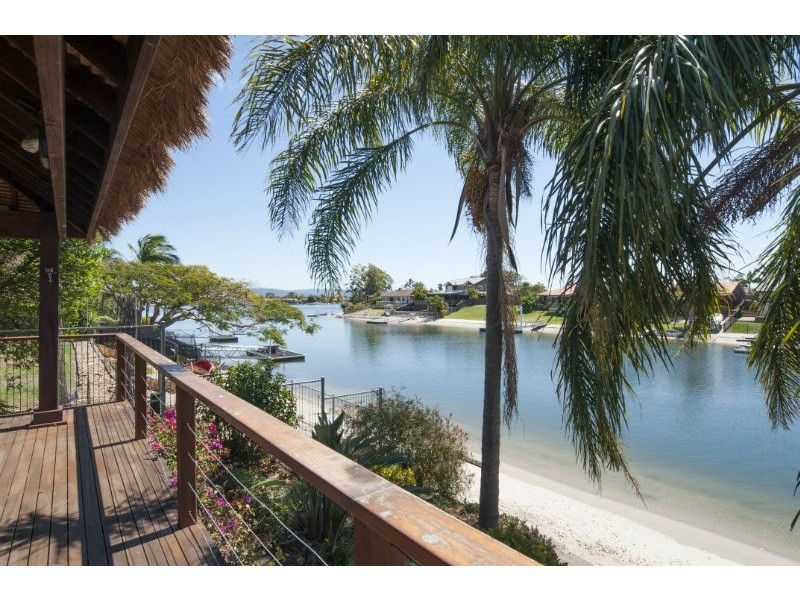 32 Port Drive, Mermaid Waters QLD 4218