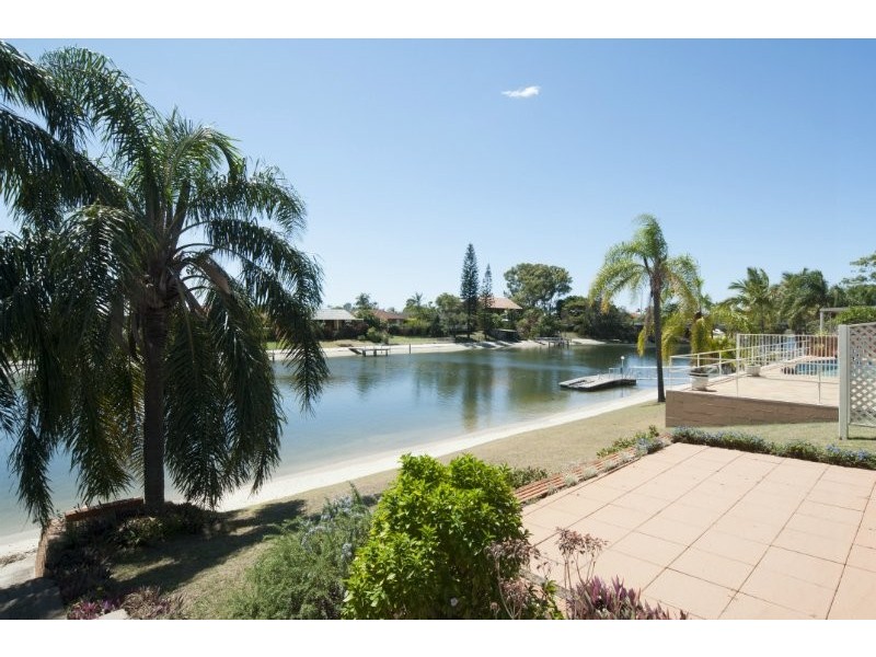32 Port Drive, Mermaid Waters QLD 4218