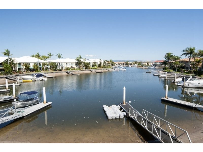 49/76 Bayview Street, Runaway Bay QLD 4216