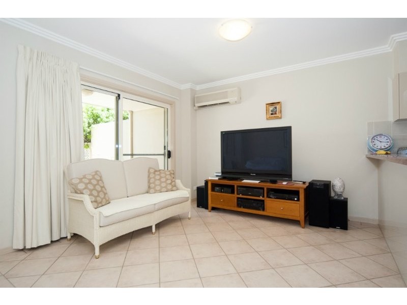 49/76 Bayview Street, Runaway Bay QLD 4216