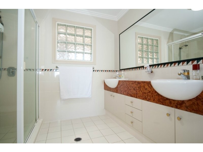 49/76 Bayview Street, Runaway Bay QLD 4216