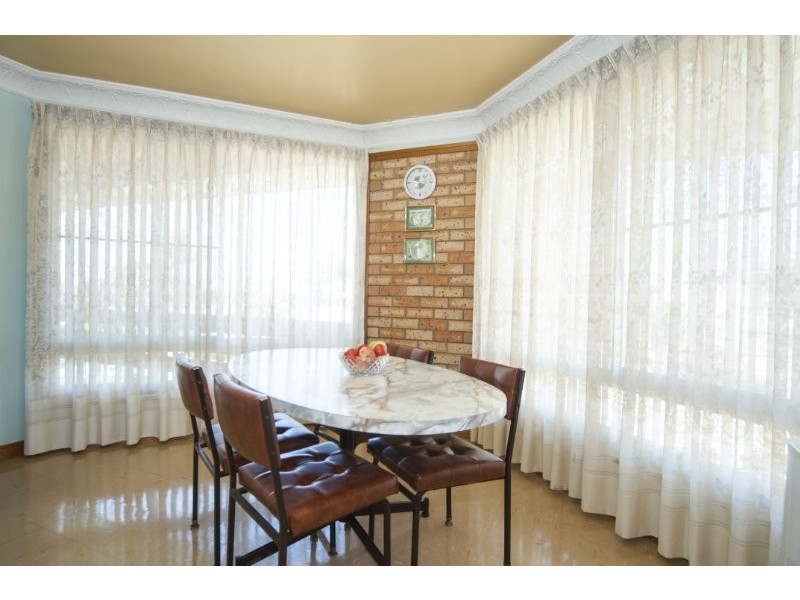 12 Waratah Avenue, Biggera Waters QLD 4216