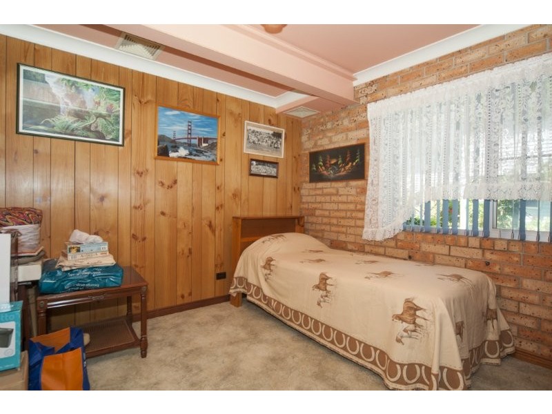 12 Waratah Avenue, Biggera Waters QLD 4216