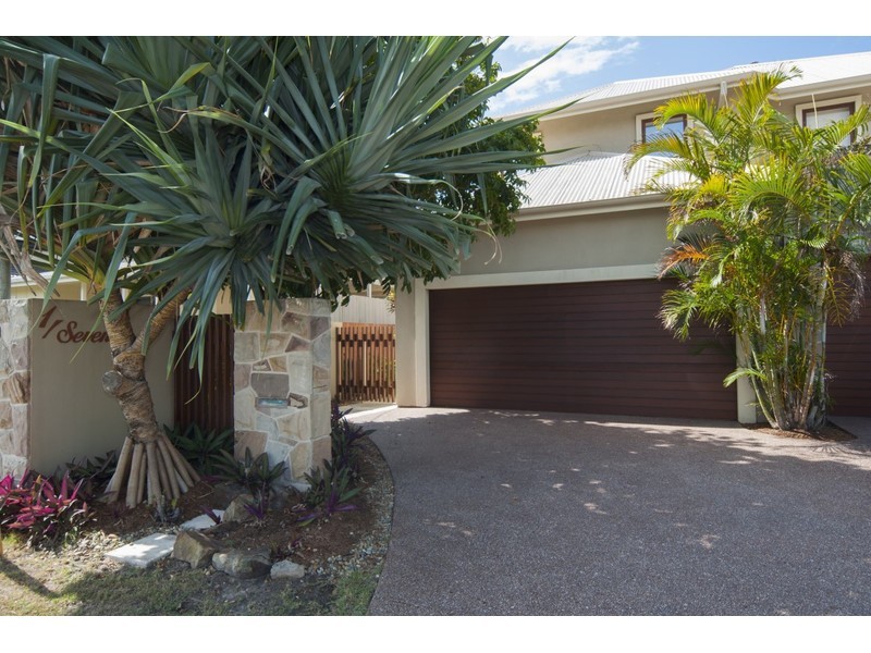 1/7 Broadwater Street, Runaway Bay QLD 4216