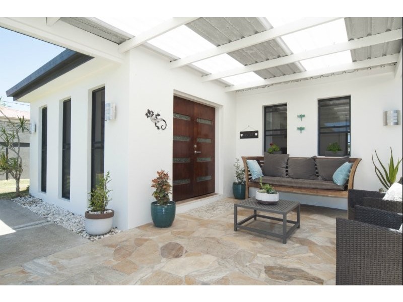 20 Mungera Street, Biggera Waters QLD 4216