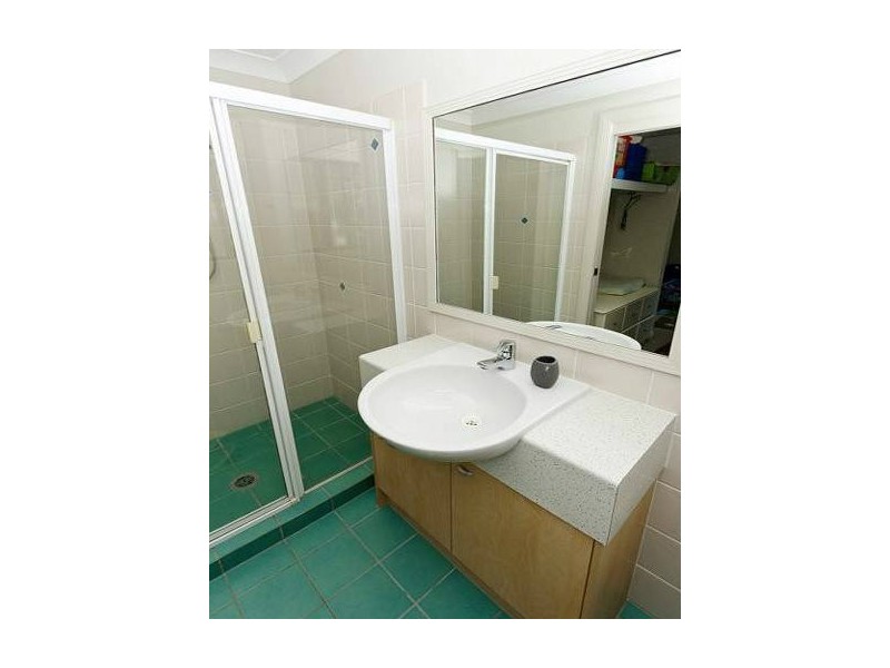 6/23 Bath Street, Labrador QLD 4215