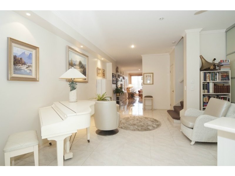 22/87-101 Morala Avenue, Runaway Bay QLD 4216