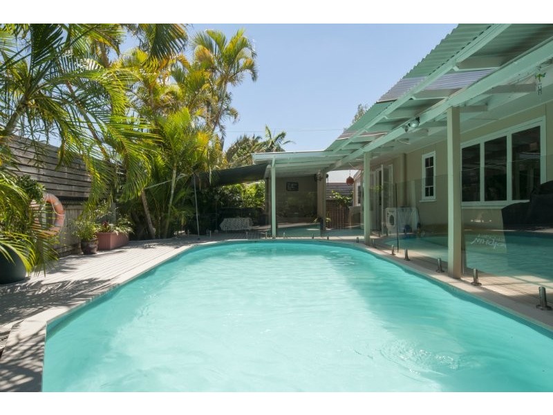 1 Magnolia Avenue, Hollywell QLD 4216